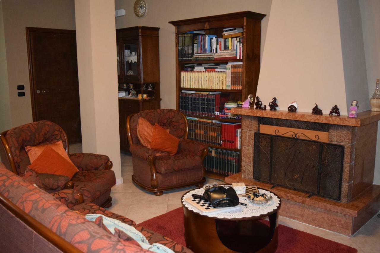 Bed and Breakfast Amici Di Hackert Caserta Exterior foto
